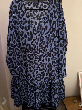 Blue and Black Leopard Print V-Neck Women’s dress